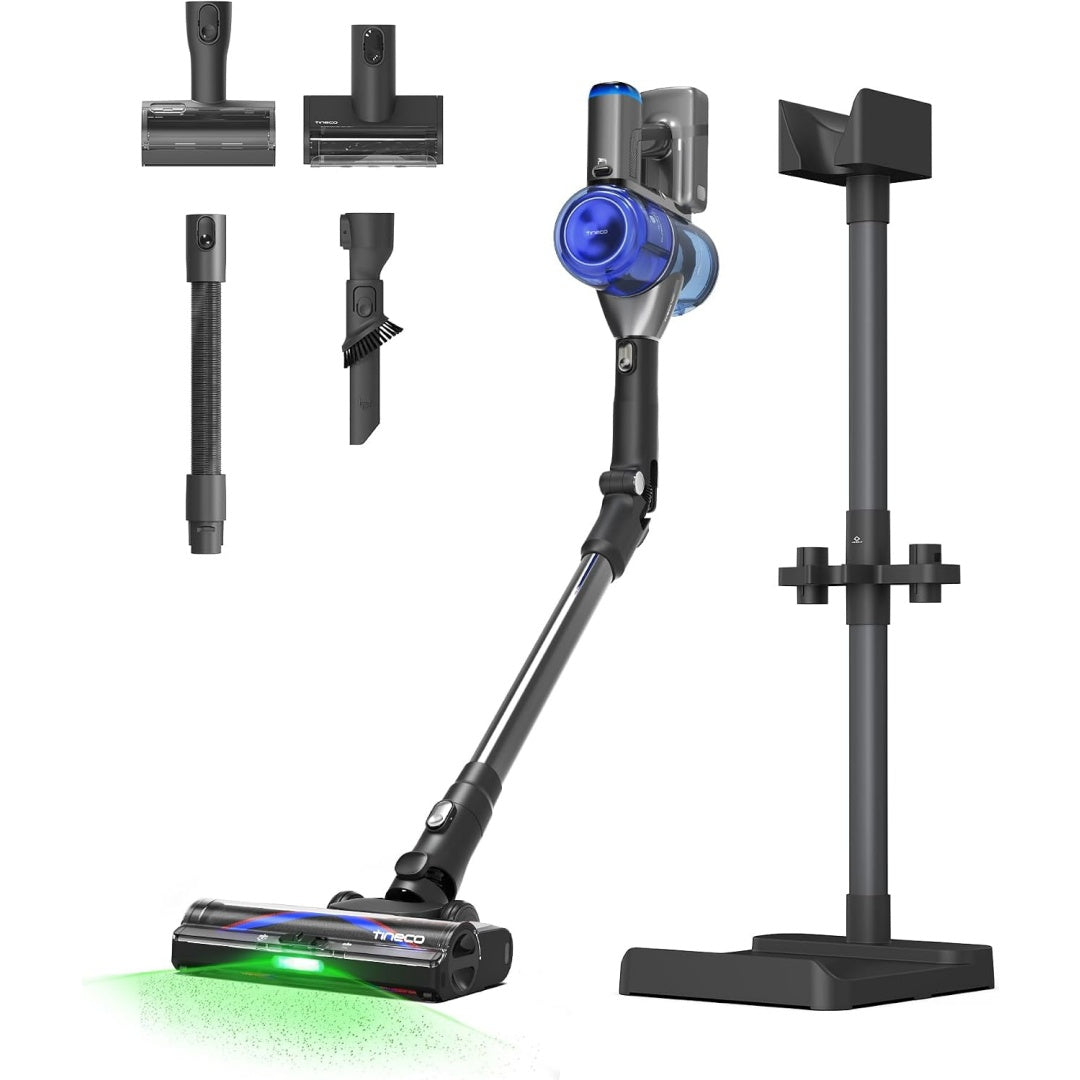 Cet aspirateur balai combine l'entretien des tapis et la collecte des poils