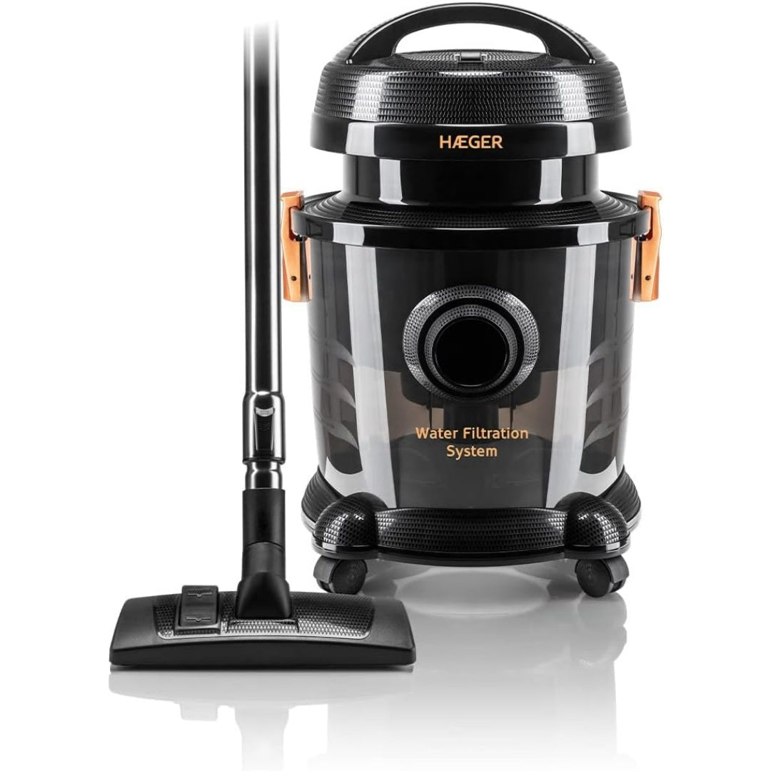 Aspirateur au format traineau offrant la collecte de la poussiere